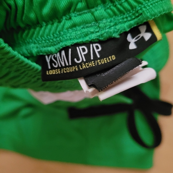 Under armour short - Picture 2 of 2